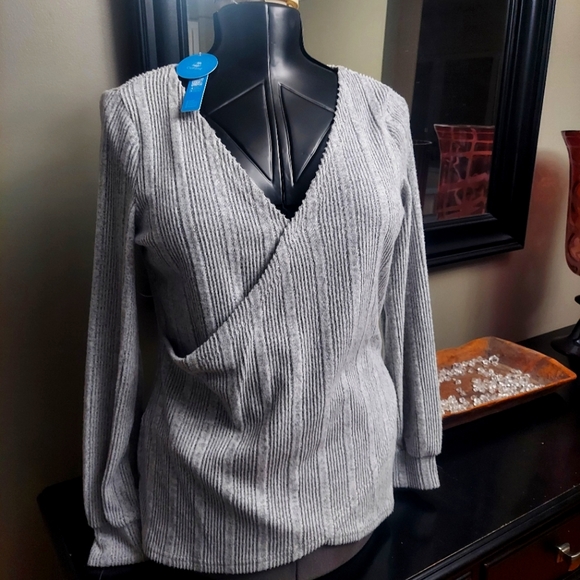 Cupshe Sweaters - Cupshe Soft Lightweight Longsleeve Wrap Sweater